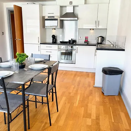 度假居 Centre 2 Bed With Views - Steps From Attraction *