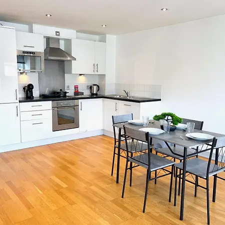 度假居 Centre 2 Bed With Views - Steps From Attraction *